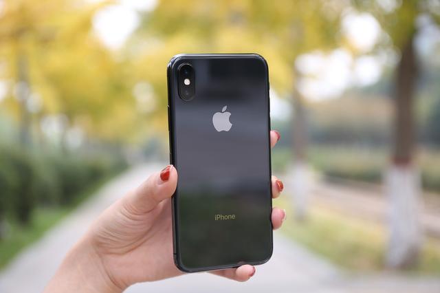 iPhone X掉漆嚴重到?jīng)]法直視，但更令人心寒的是蘋果的回應(yīng)！